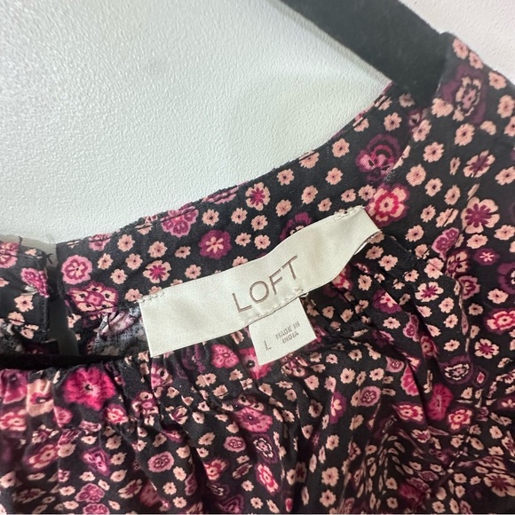 Loft Pink Floral Sleeveless Ruffle Blouse Size L - Picture 3 of 8